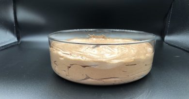 powdered chocolate mousse